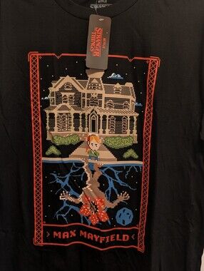 Stranger Things Max Mayfield Pixel Art Short-Sleeve Tee - Black